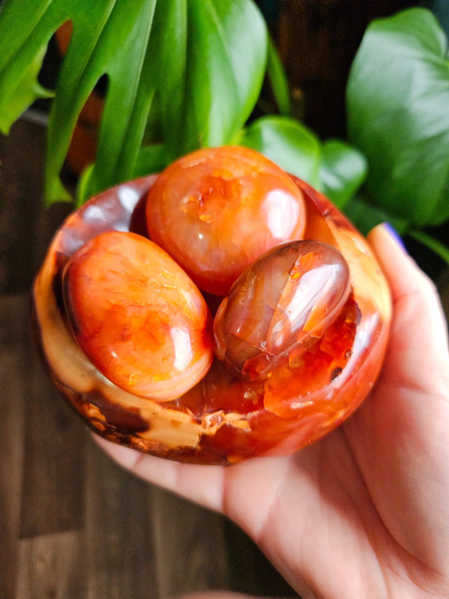 Large Carnelian bowl - 5x4" inch