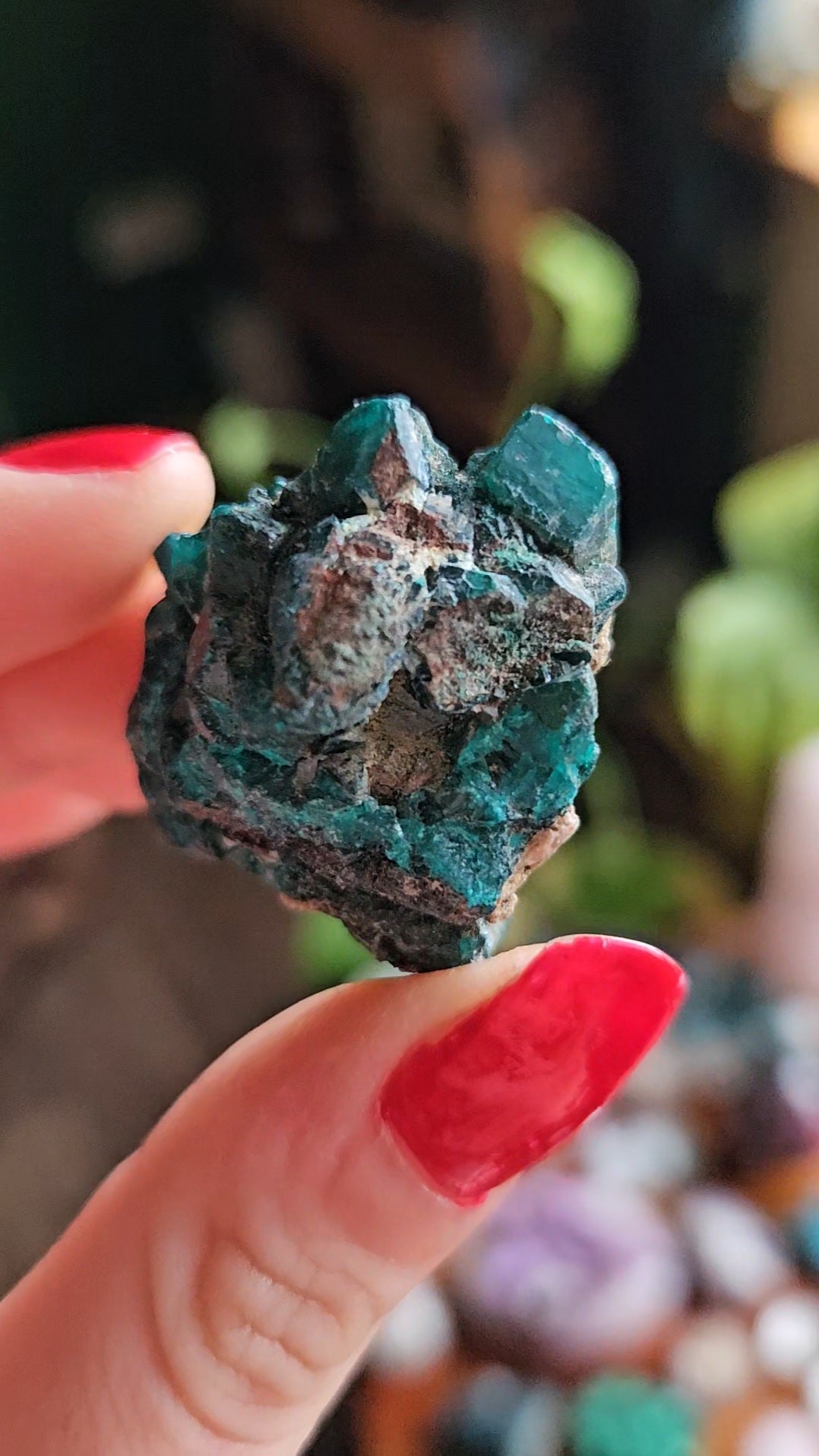 Dioptase specimen