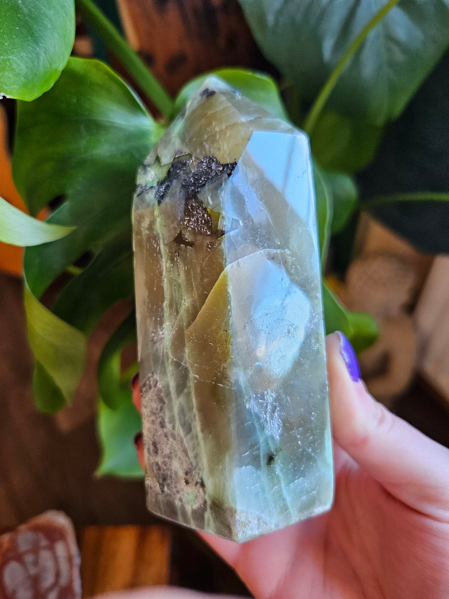 Large Green Moonstone tower with flash