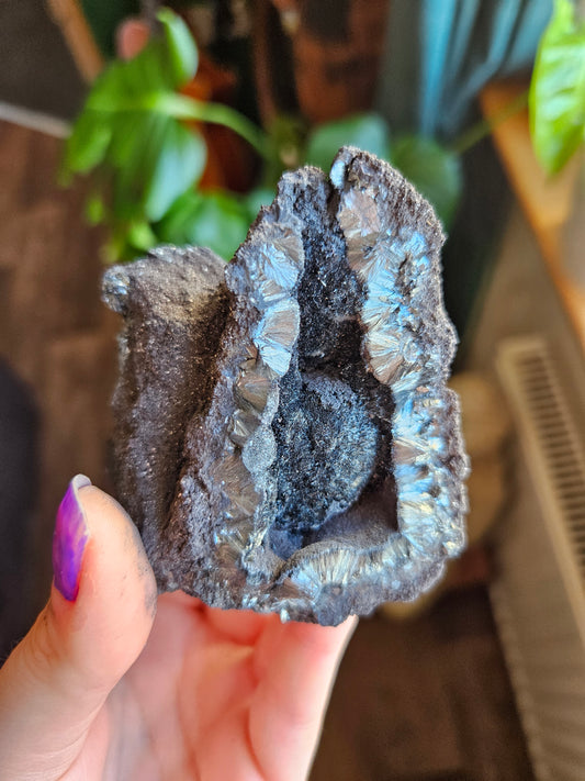 Pyrolusite specimen
