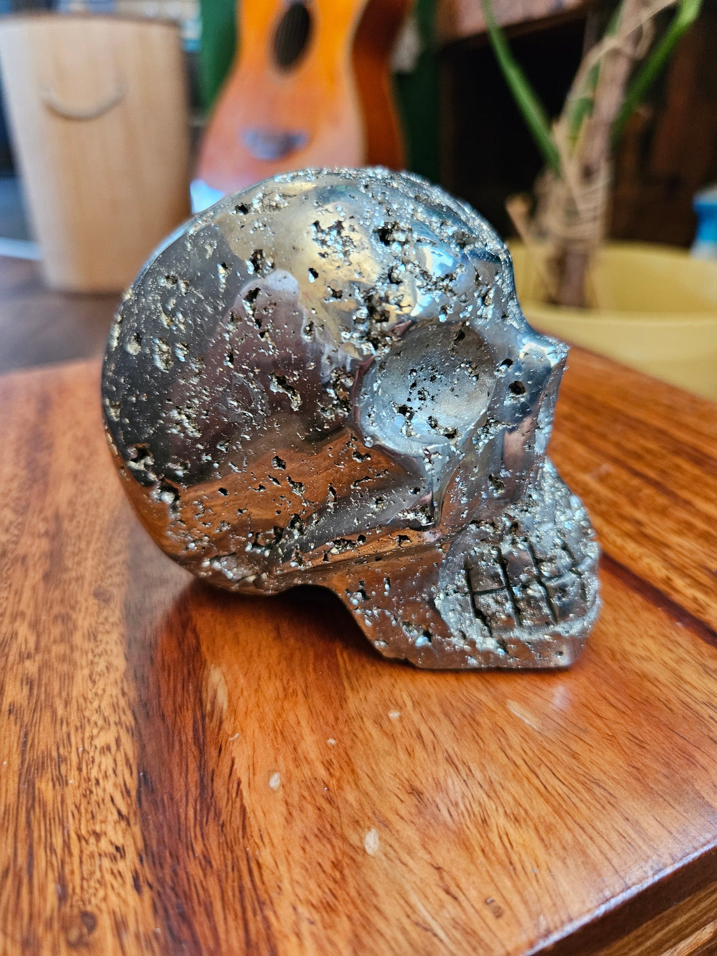 Peruvian Pyrite skull carving - 1kg