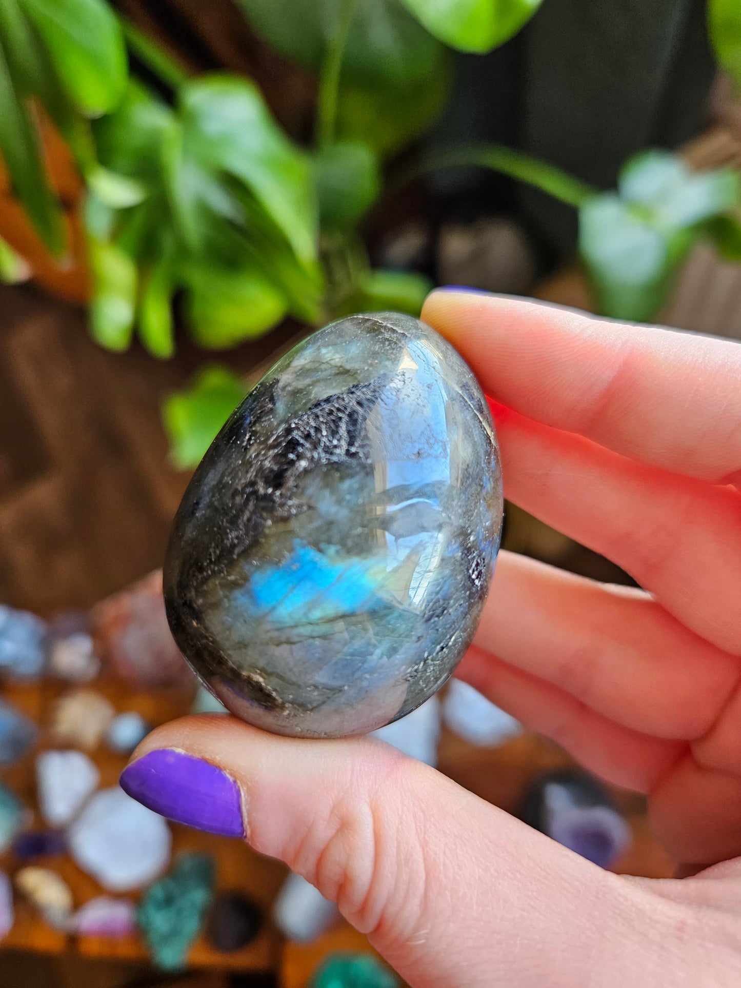 Labradorite egg