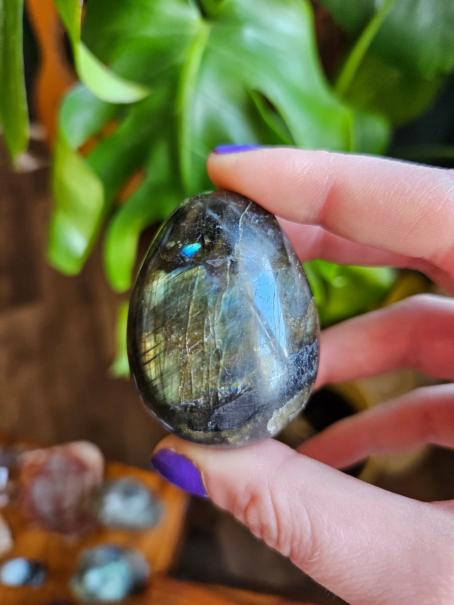 Labradorite egg