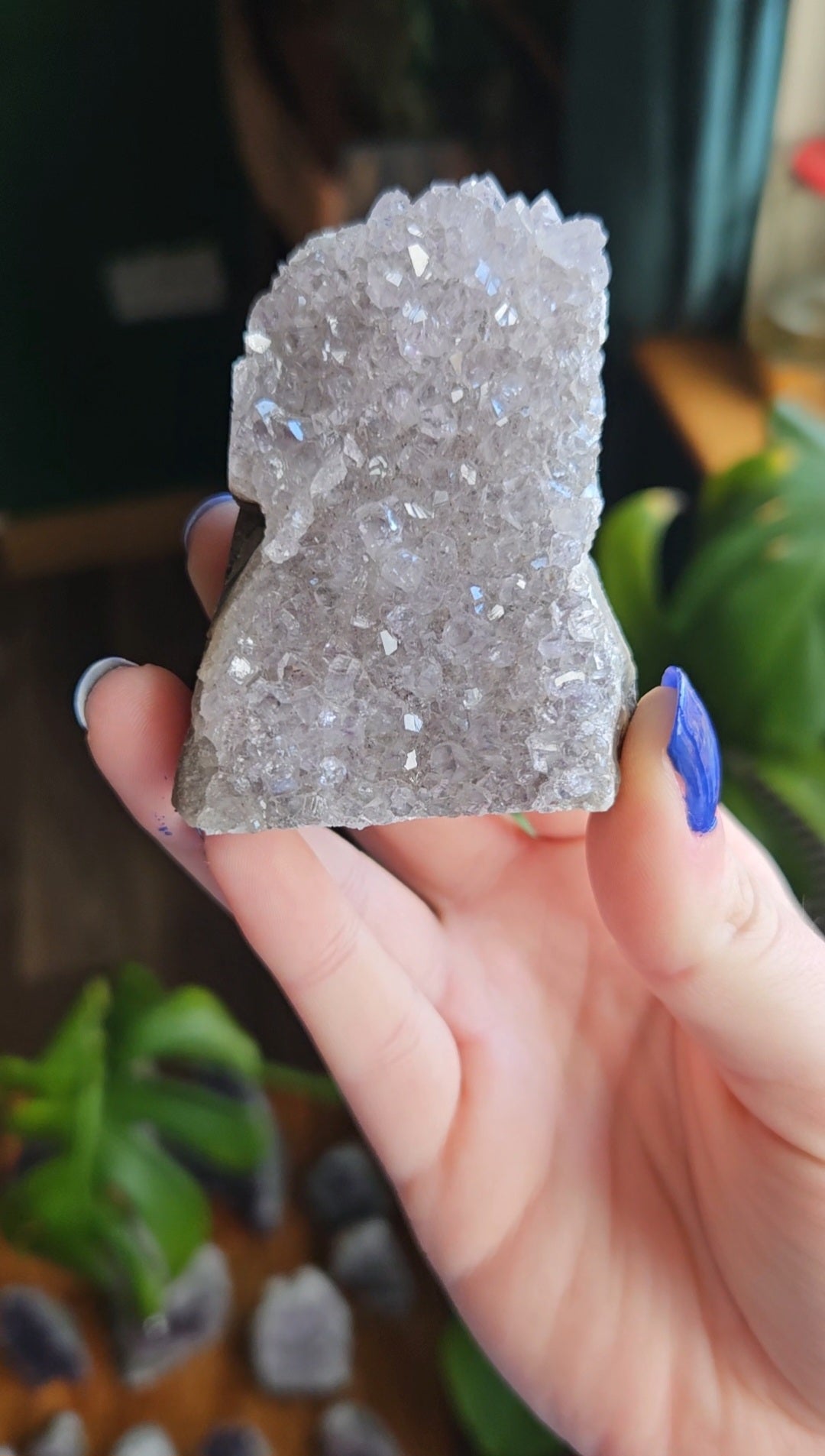 Amethyst geode - 119g
