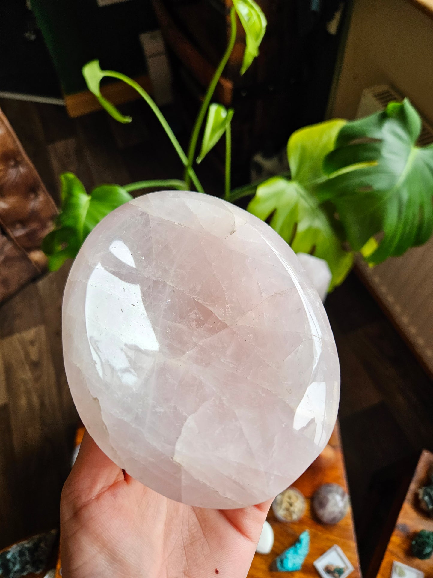 Stunning Rose Quartz crystal bowl - 5.5" inch / 817g