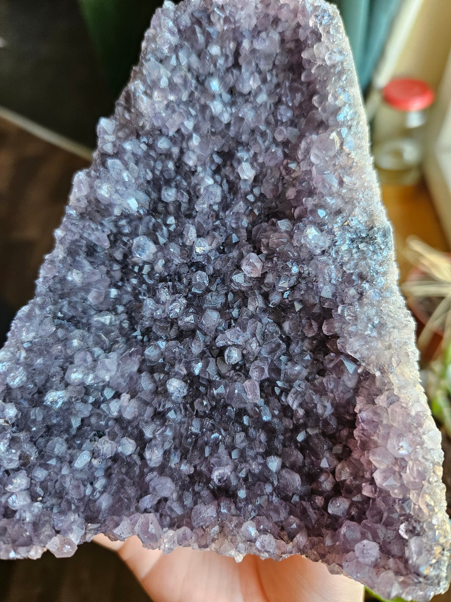 Grape Amethyst geode - 1kg