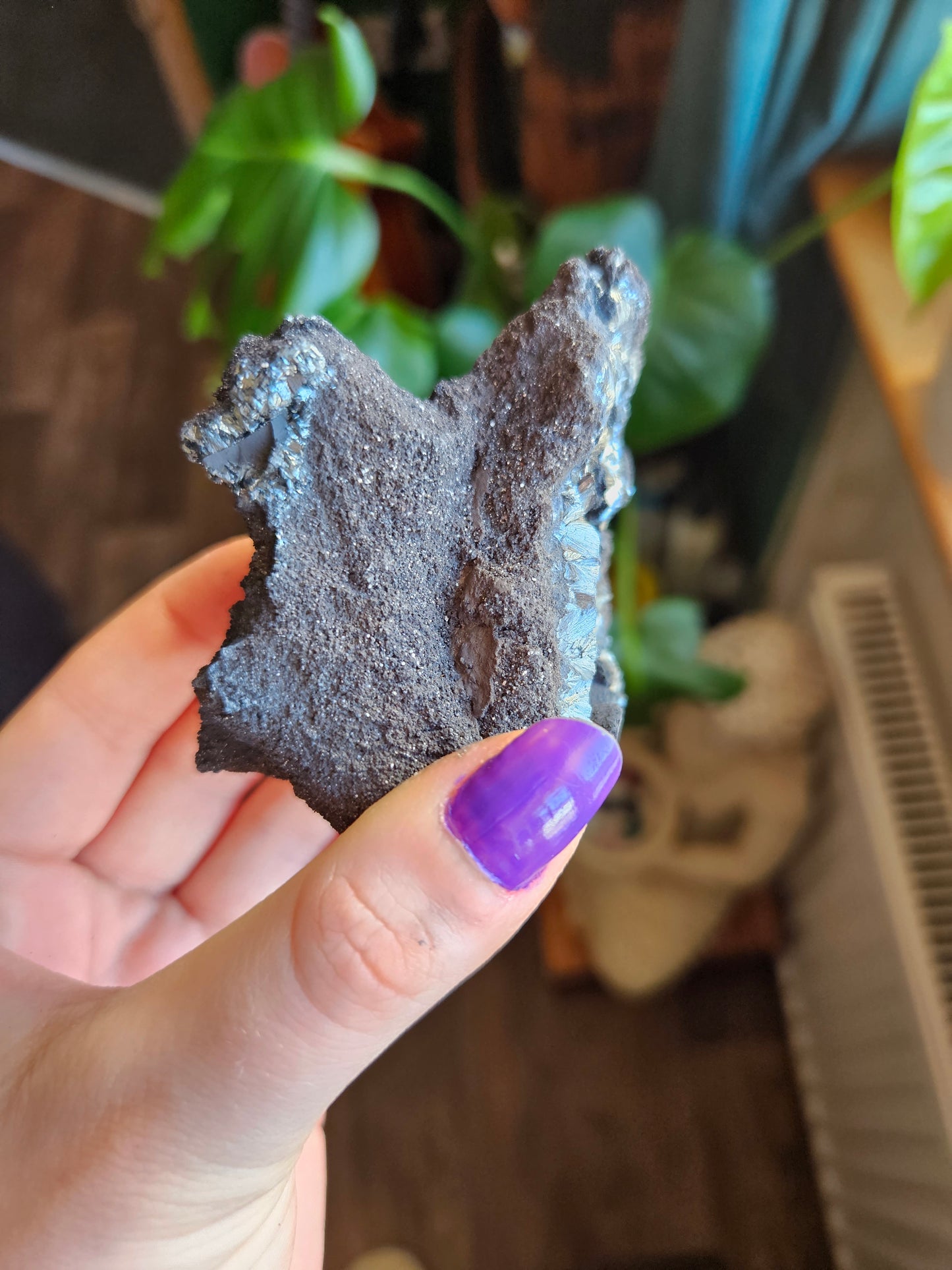 Pyrolusite specimen