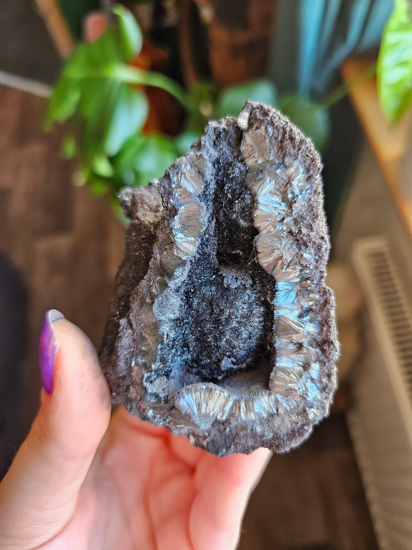 Pyrolusite specimen