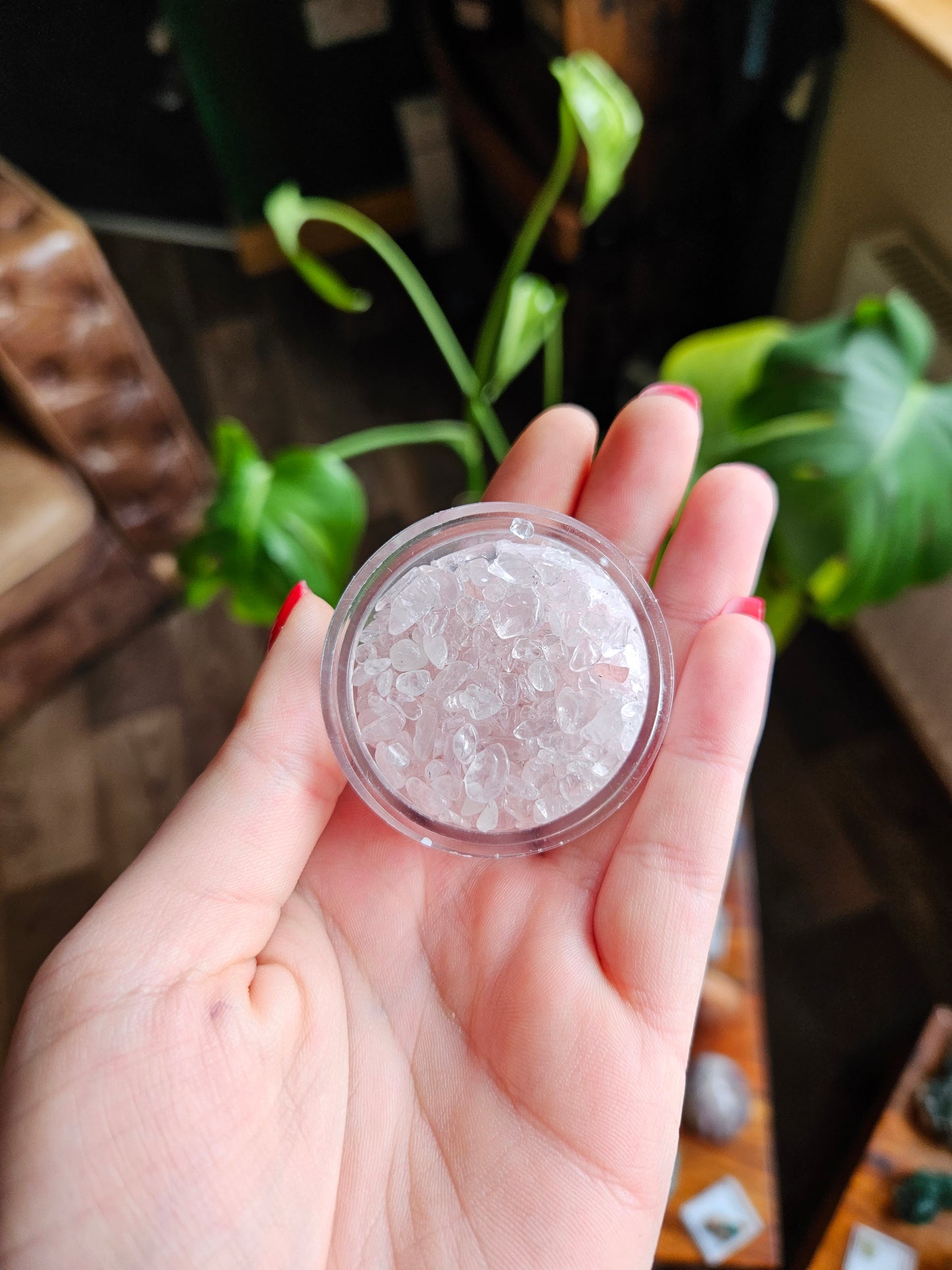 Rose Quartz chips - 50g pot