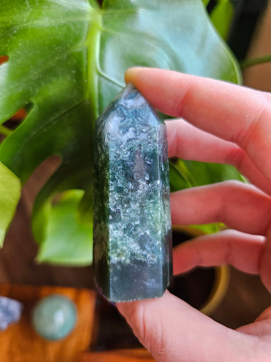 Moss Agate point