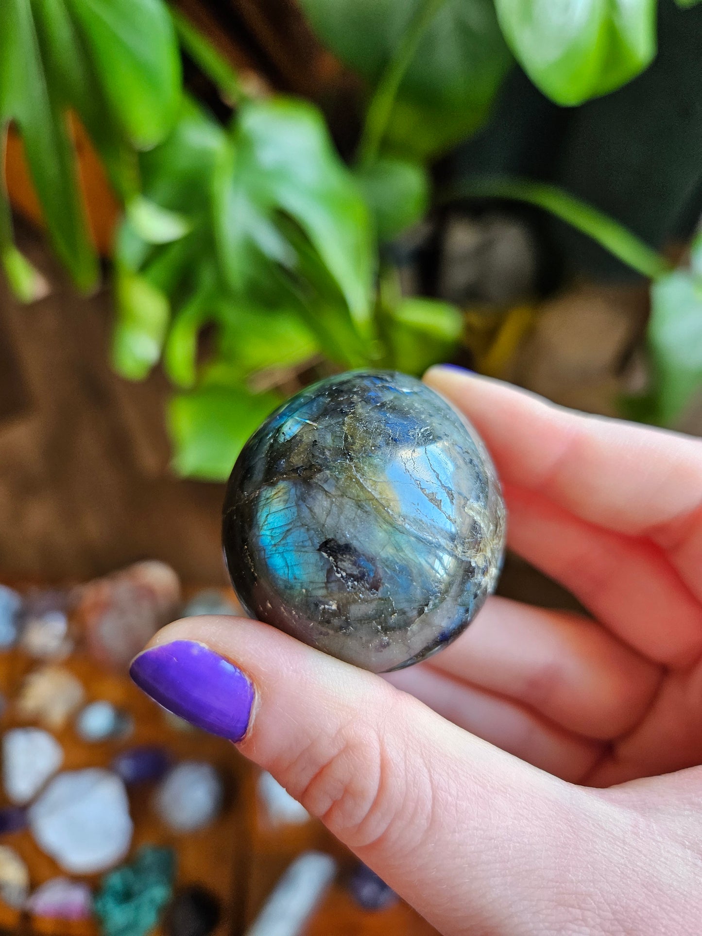 Labradorite egg