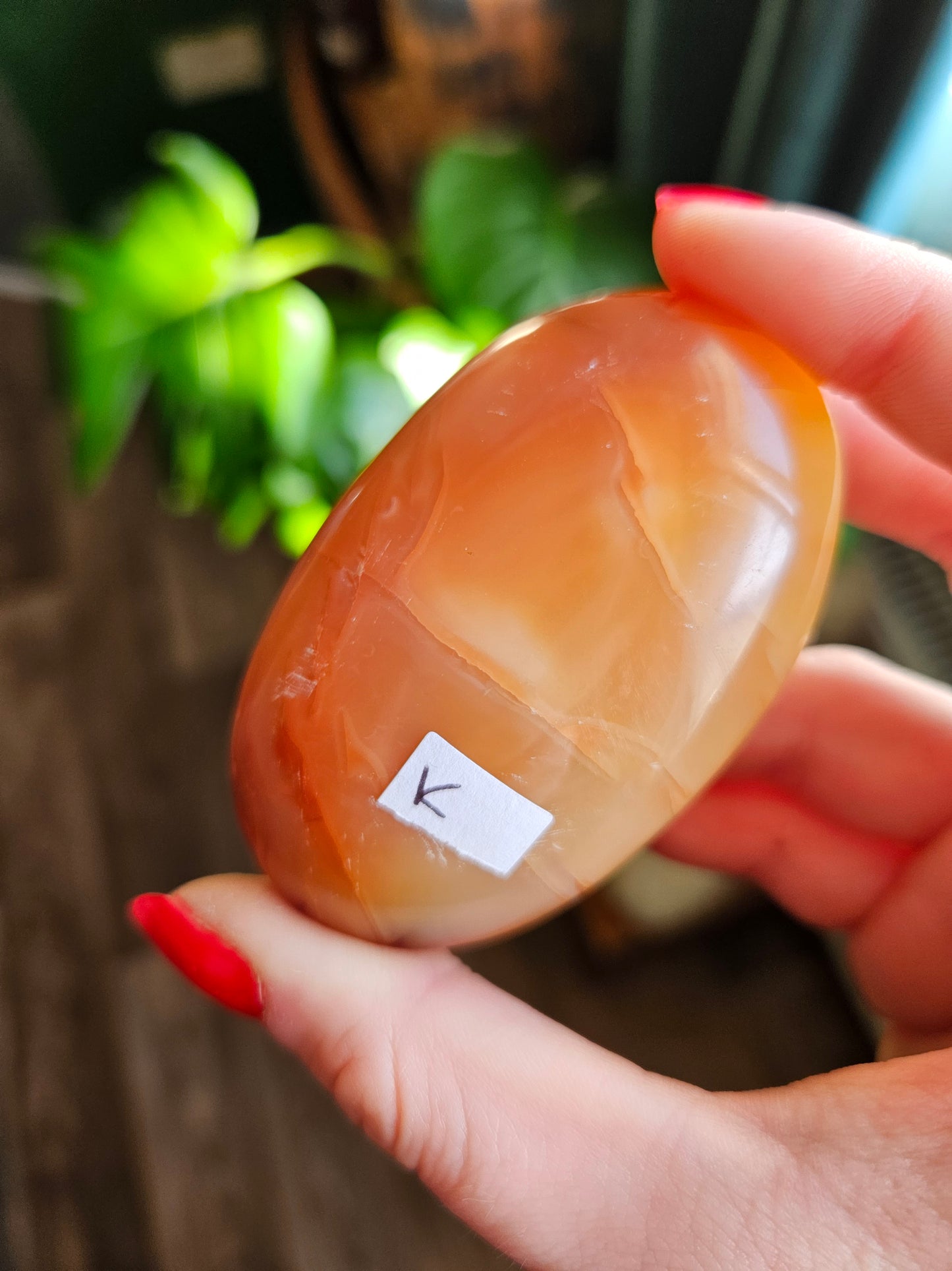 Large Carnelian palmstone