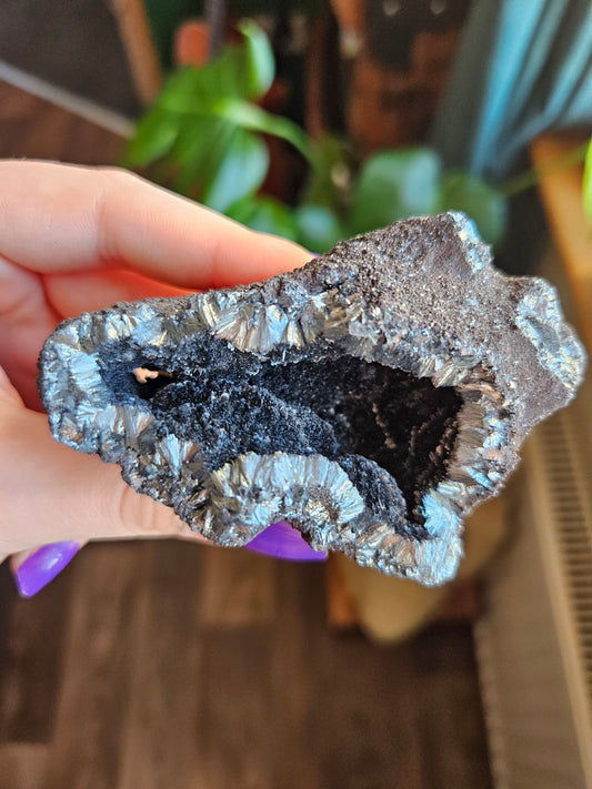 Pyrolusite specimen