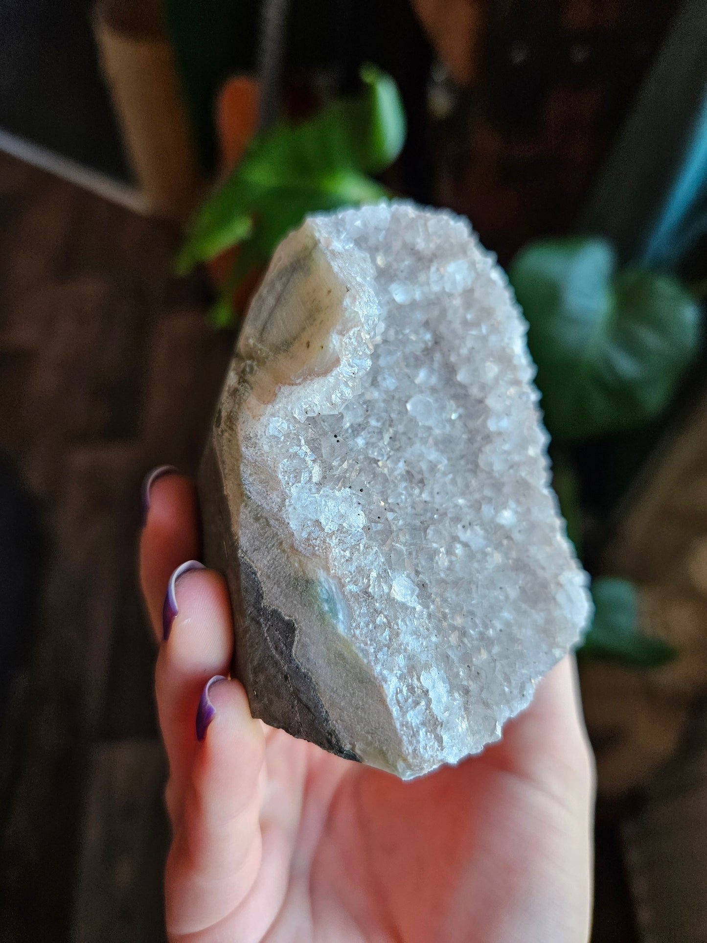 Pale Amethyst geode