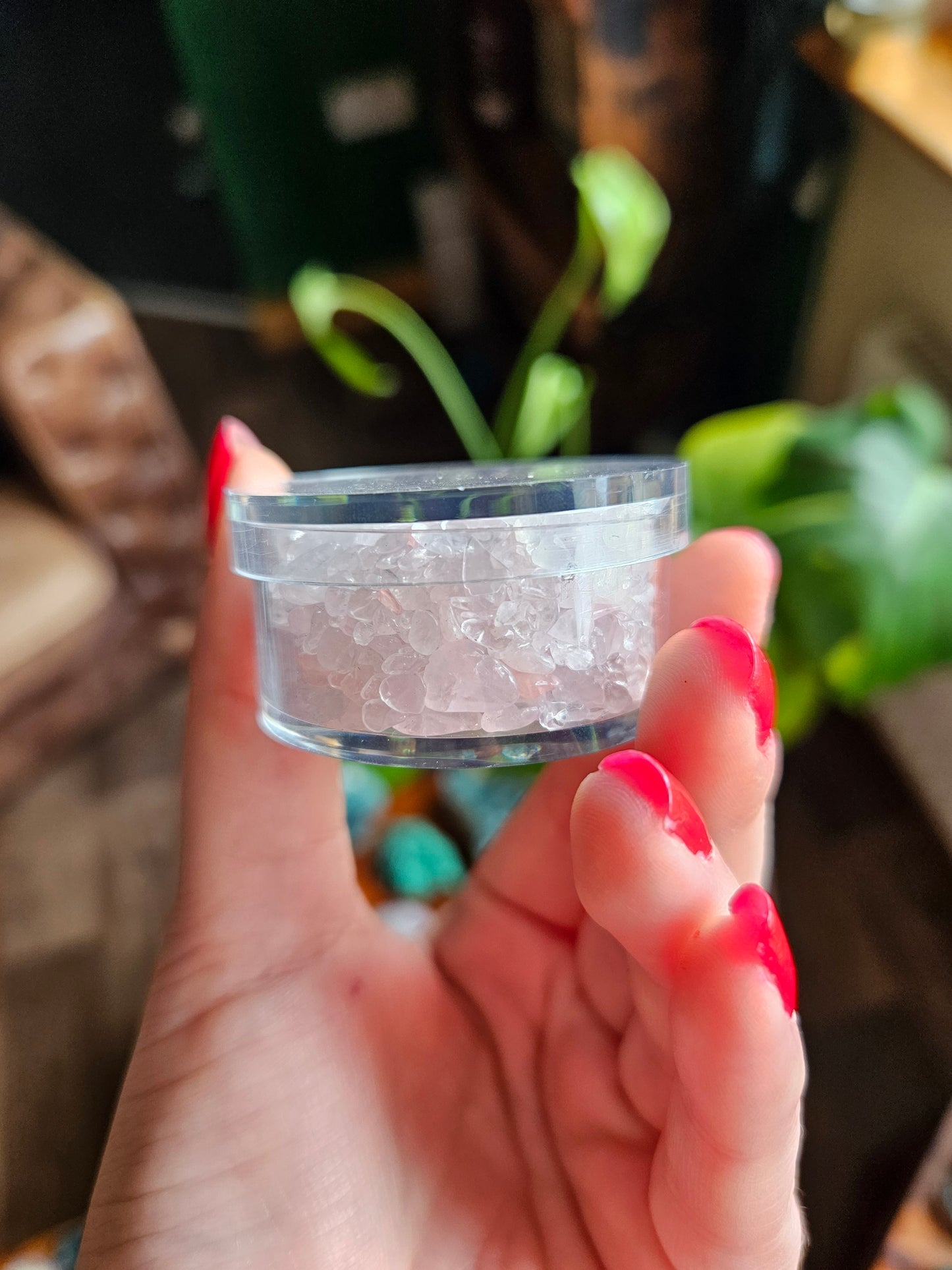 Rose Quartz chips - 50g pot