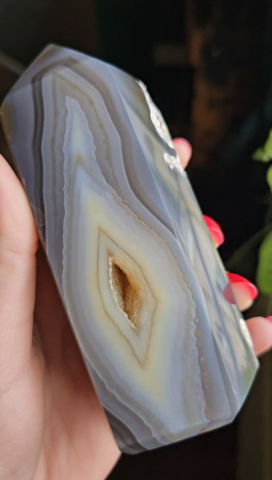 Druzy Orca Agate tower - 460g