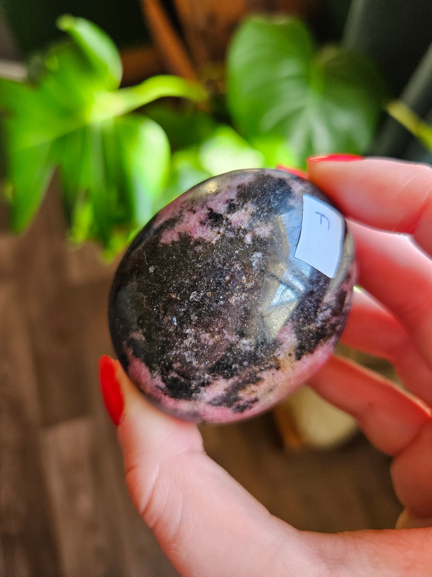 Rhodonite palmstone