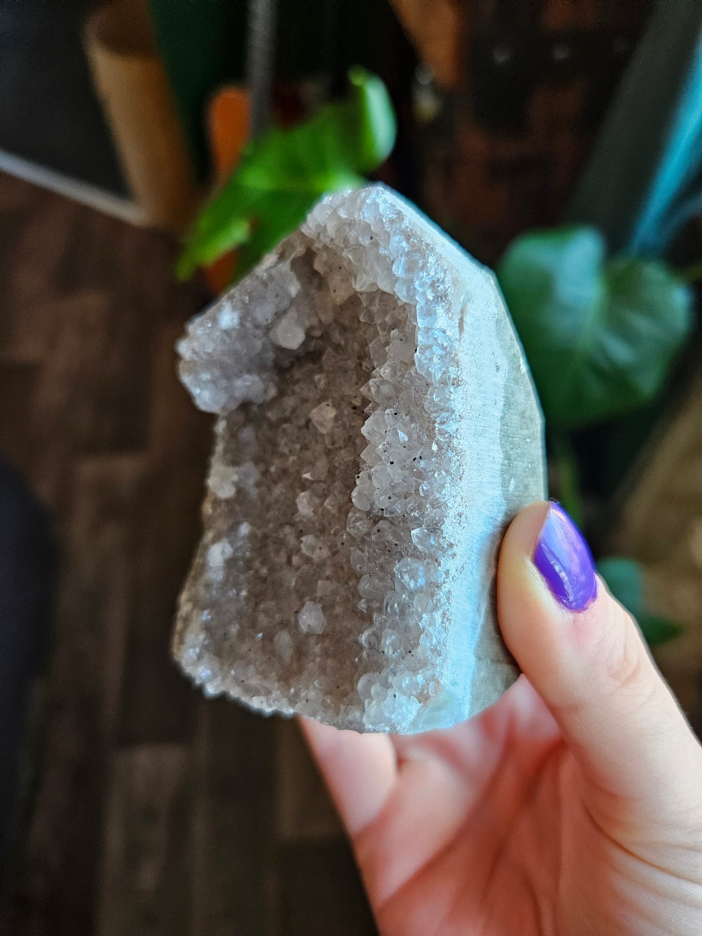 Pale Amethyst geode