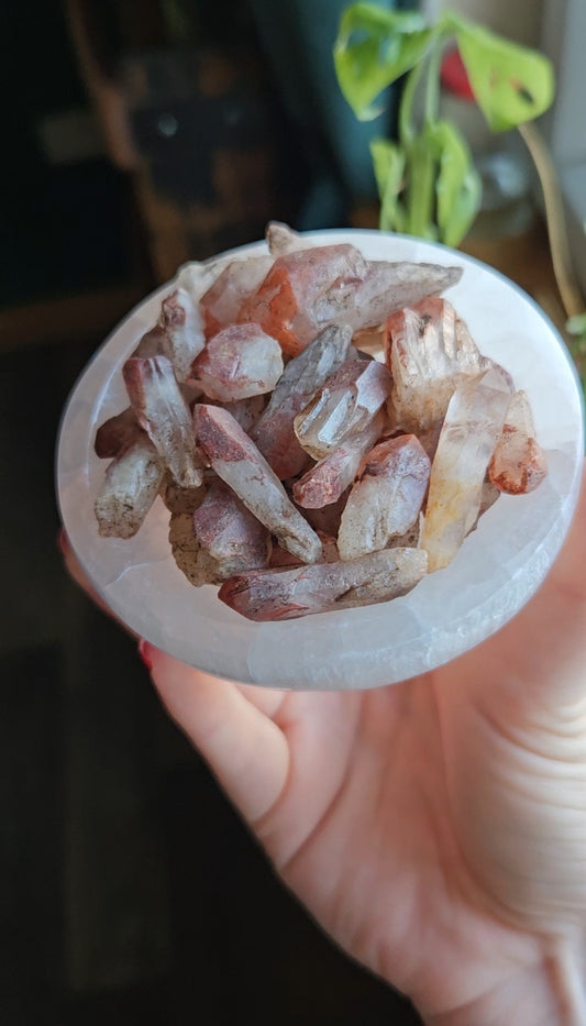Mini Fire Quartz points - 100g bag