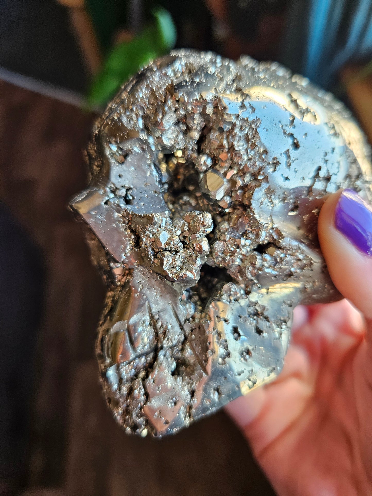 Peruvian Pyrite skull carving - 1kg