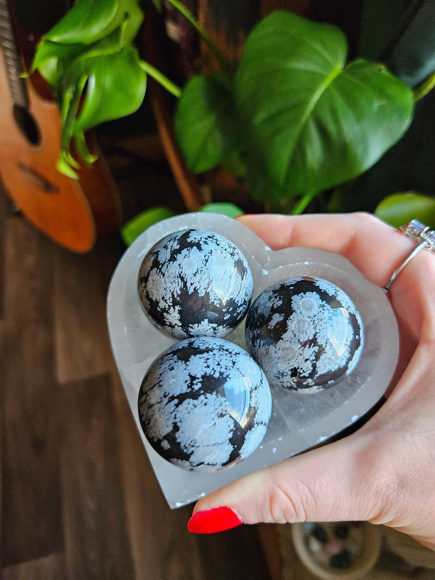 Snowflake Obsidian planet