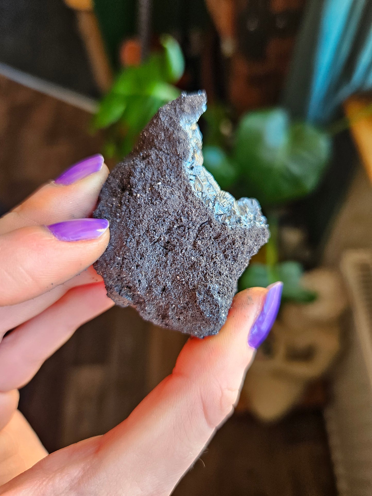 Pyrolusite specimen
