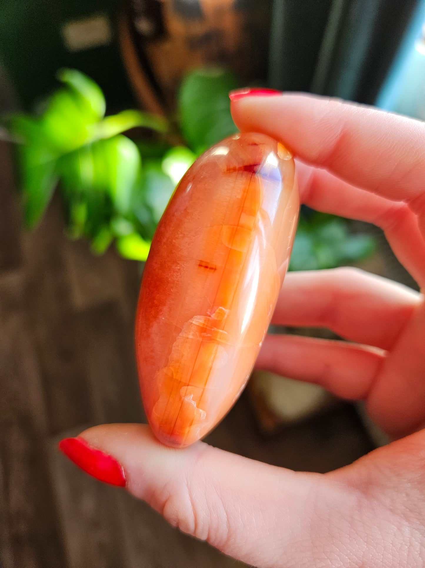 Large Carnelian palmstone