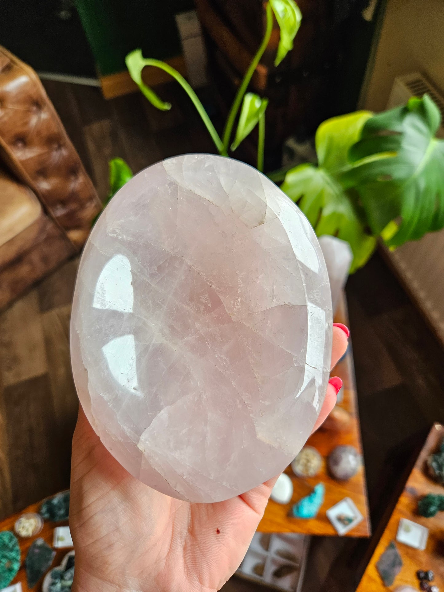 Stunning Rose Quartz crystal bowl - 5.5" inch / 817g