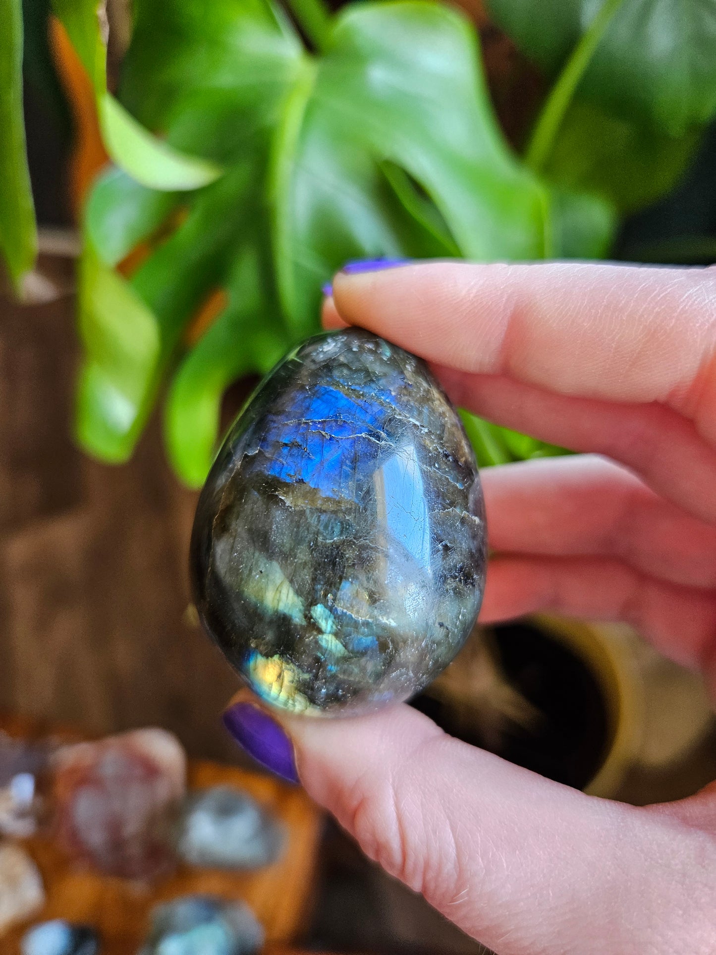 Labradorite egg