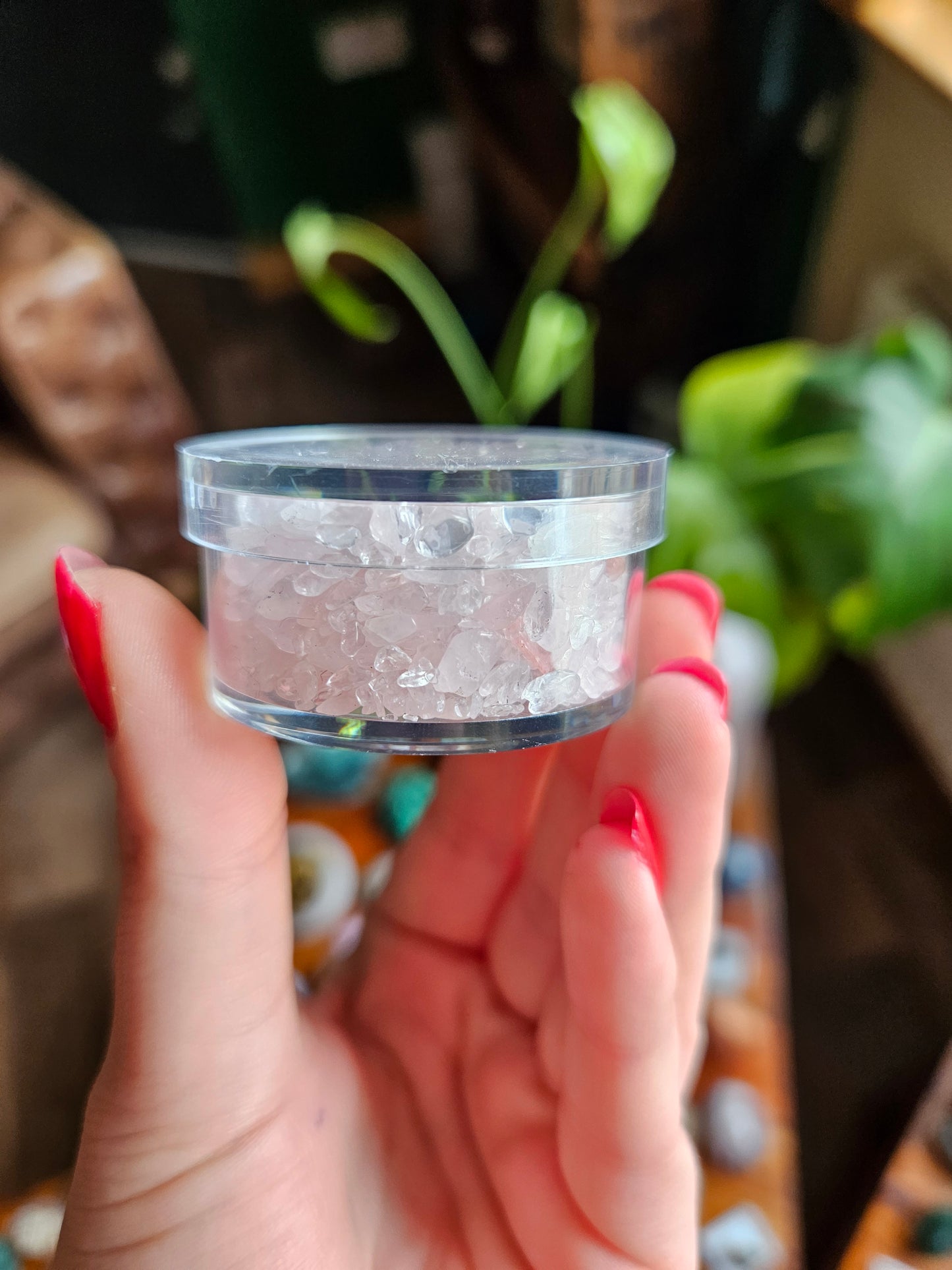 Rose Quartz chips - 50g pot