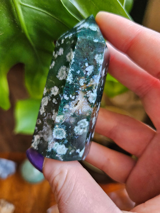 Moss Agate point
