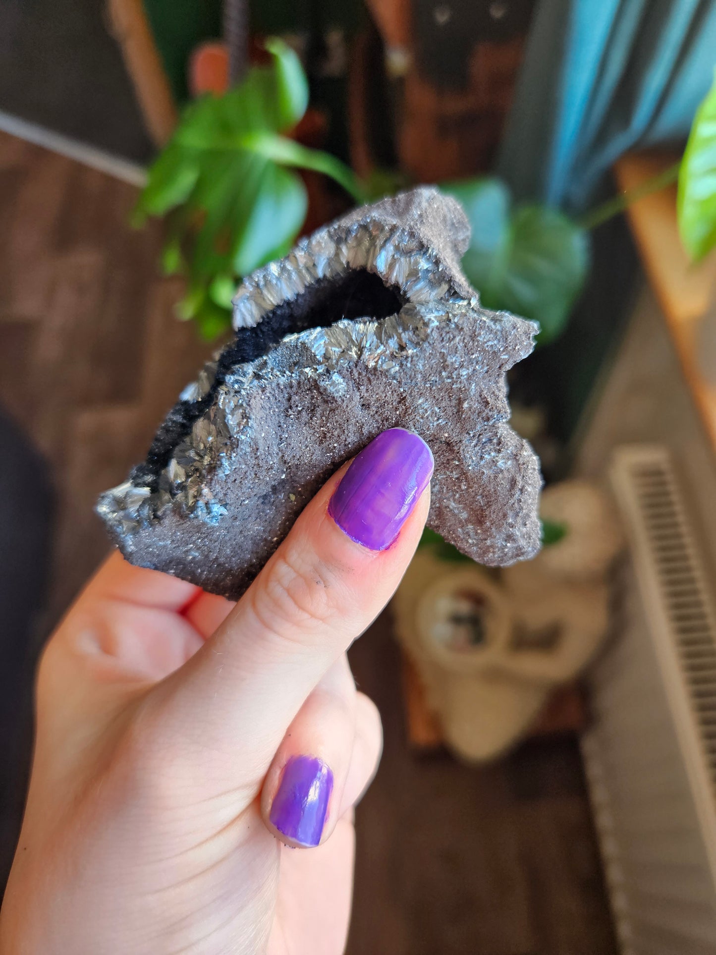 Pyrolusite specimen